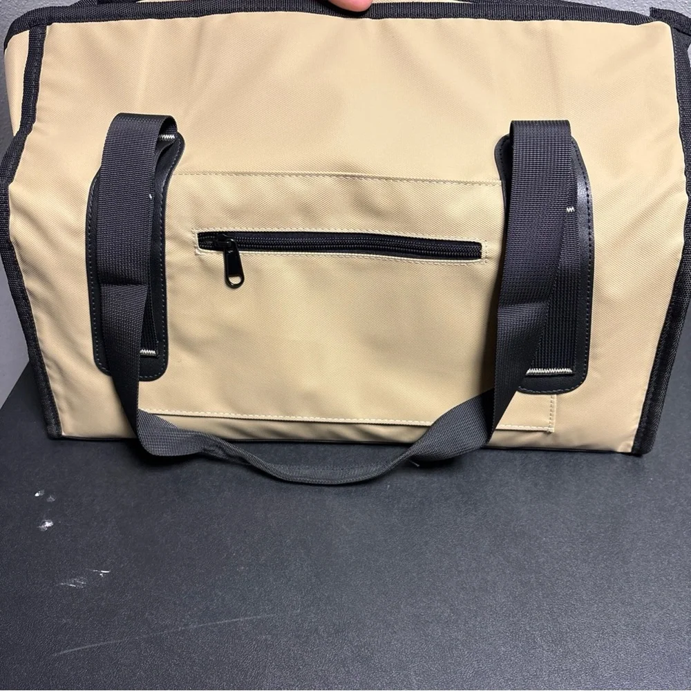 Pasman Grooming Style Tote with Shoulder Strap, Tan